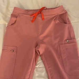 Chalk Pink Figs Yola Skinny Scrubs Pants